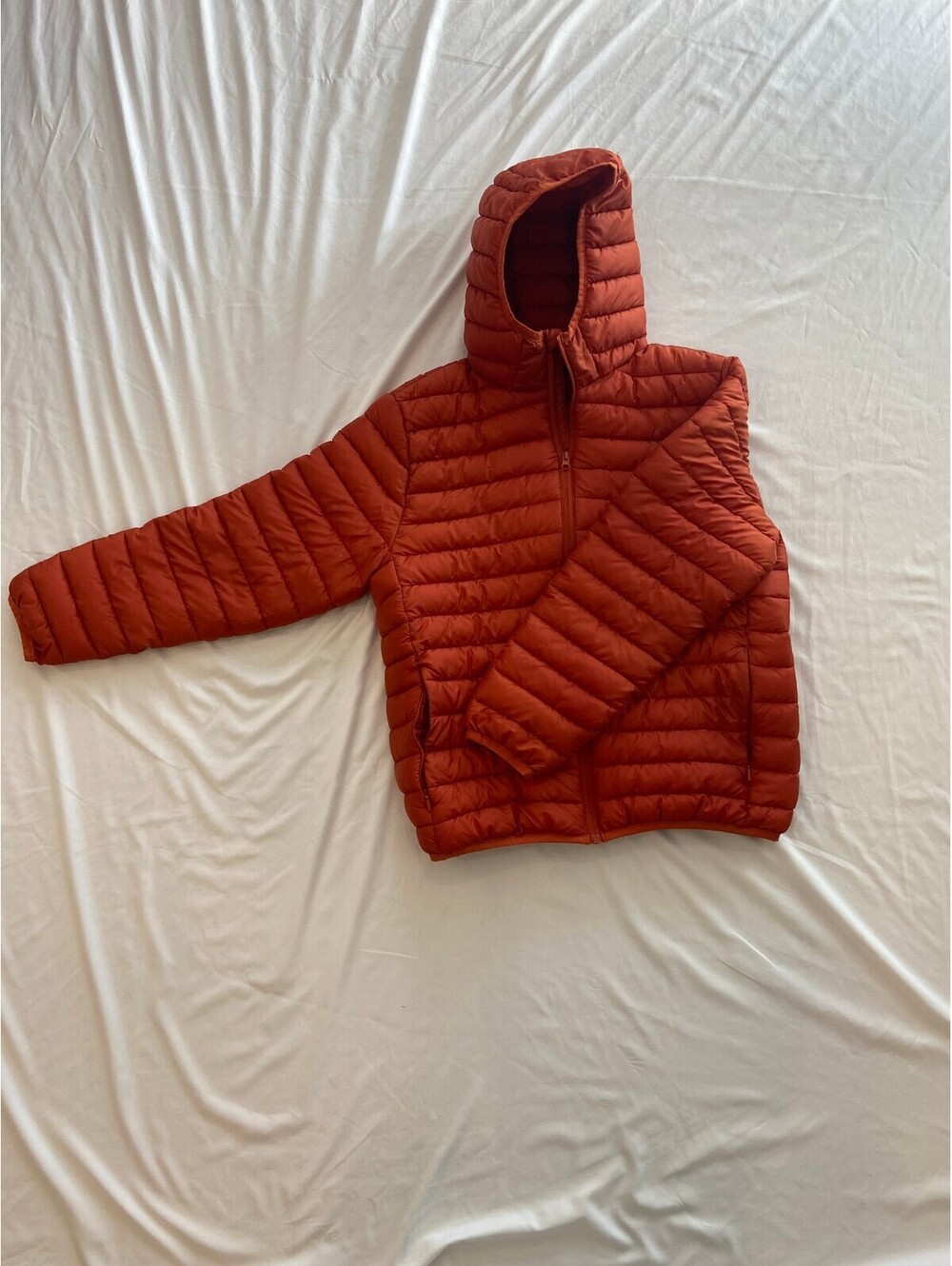 H&M Lightweight Puffer Jacket with Hood in Rust Orange (L)